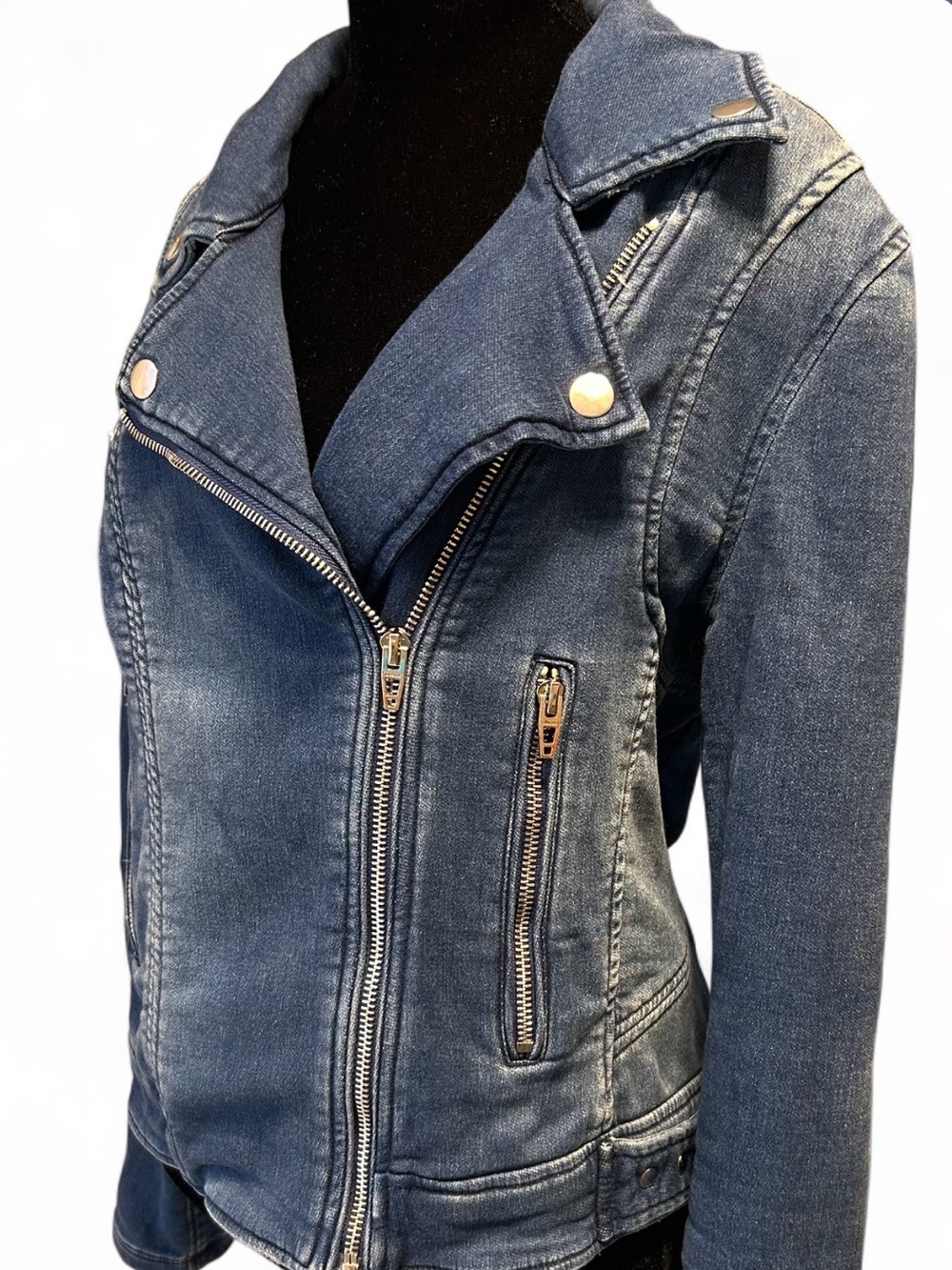 Blank NYC Blue Denim Moto Jacket M, with Pockets and Zippers Long Sleeves w/Zipp - Picture 3 of 8